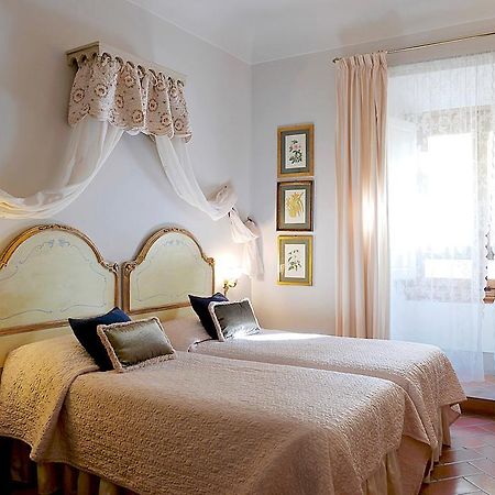 Relais Cavalcanti Guest House فلورنس المظهر الخارجي الصورة