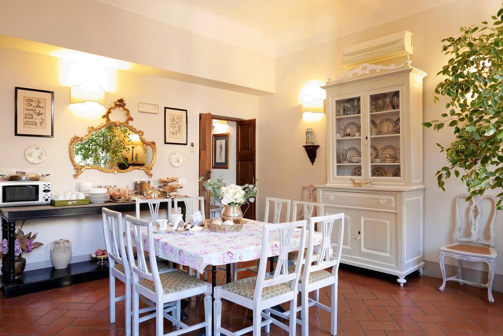 Relais Cavalcanti Guest House فلورنس المظهر الخارجي الصورة
