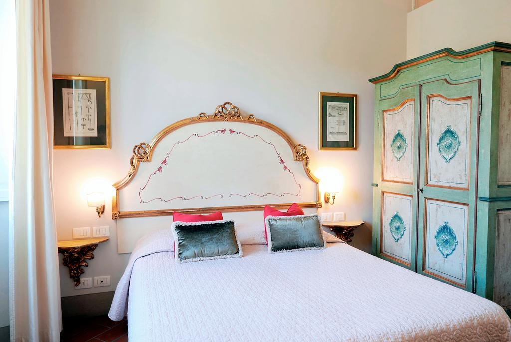 Relais Cavalcanti Guest House فلورنس المظهر الخارجي الصورة