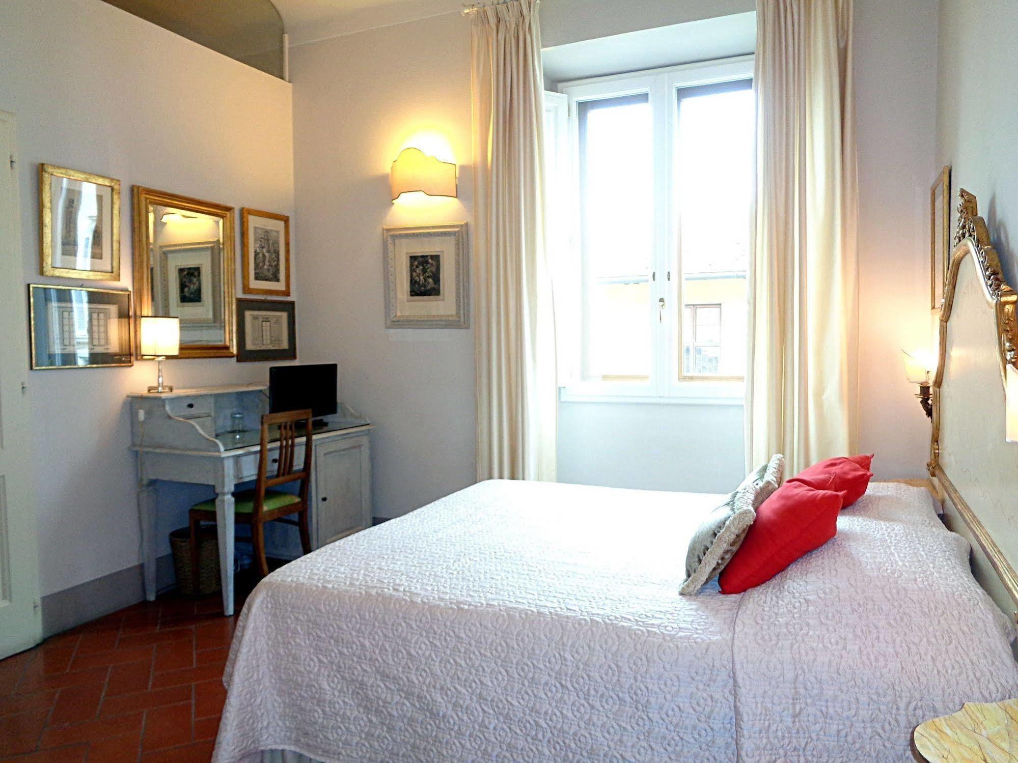 Relais Cavalcanti Guest House فلورنس المظهر الخارجي الصورة