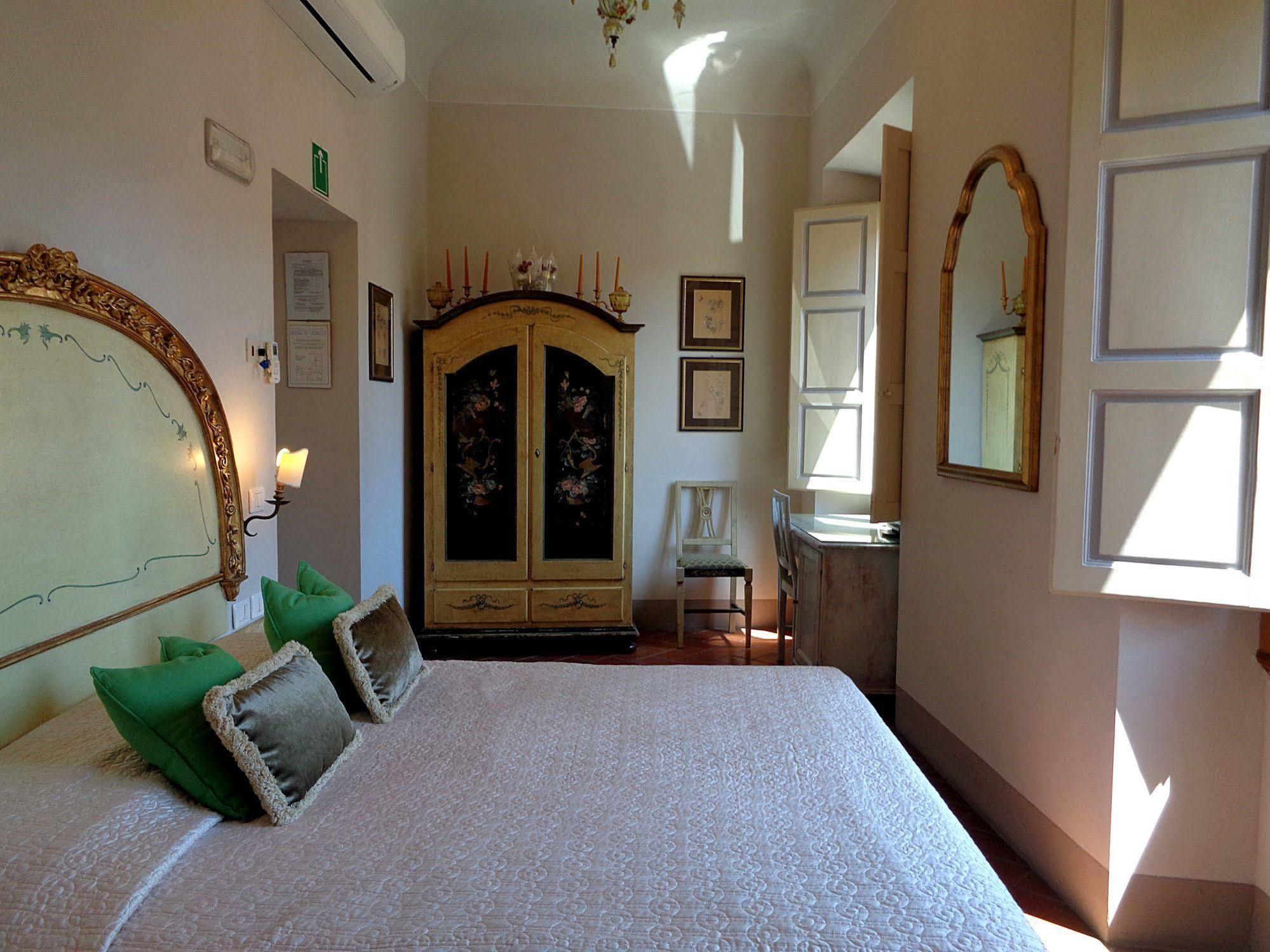Relais Cavalcanti Guest House فلورنس المظهر الخارجي الصورة