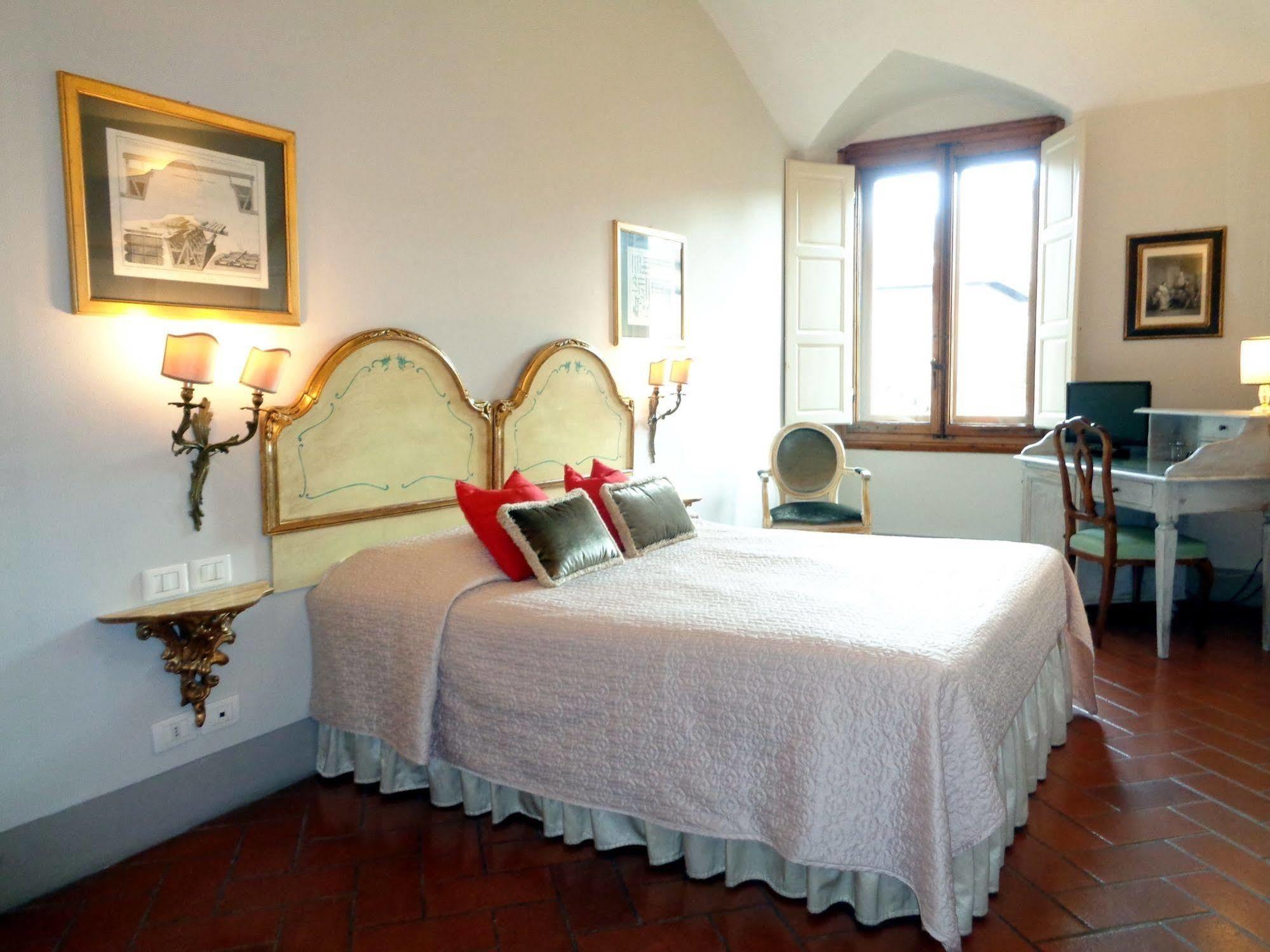 Relais Cavalcanti Guest House فلورنس المظهر الخارجي الصورة