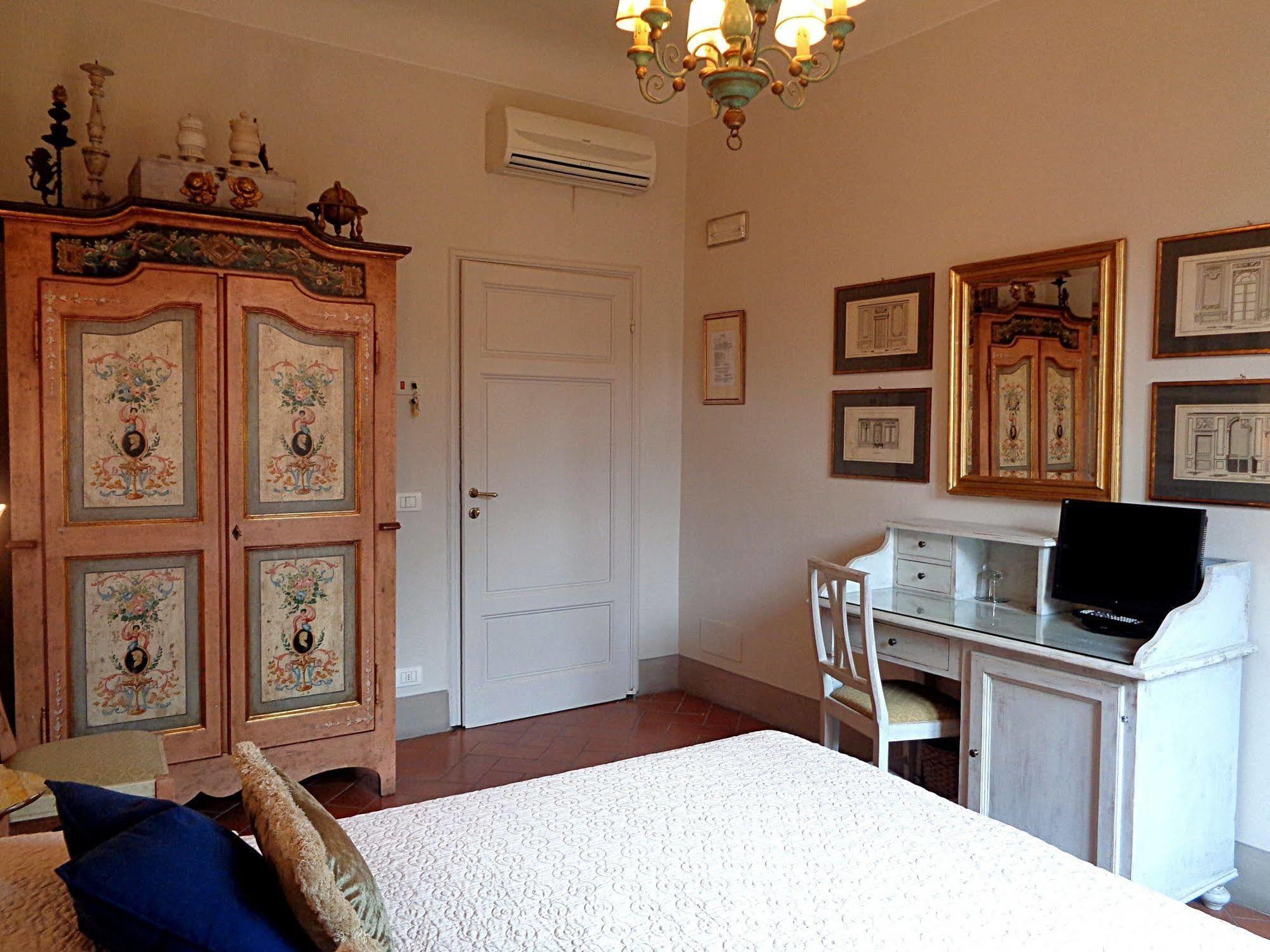 Relais Cavalcanti Guest House فلورنس المظهر الخارجي الصورة