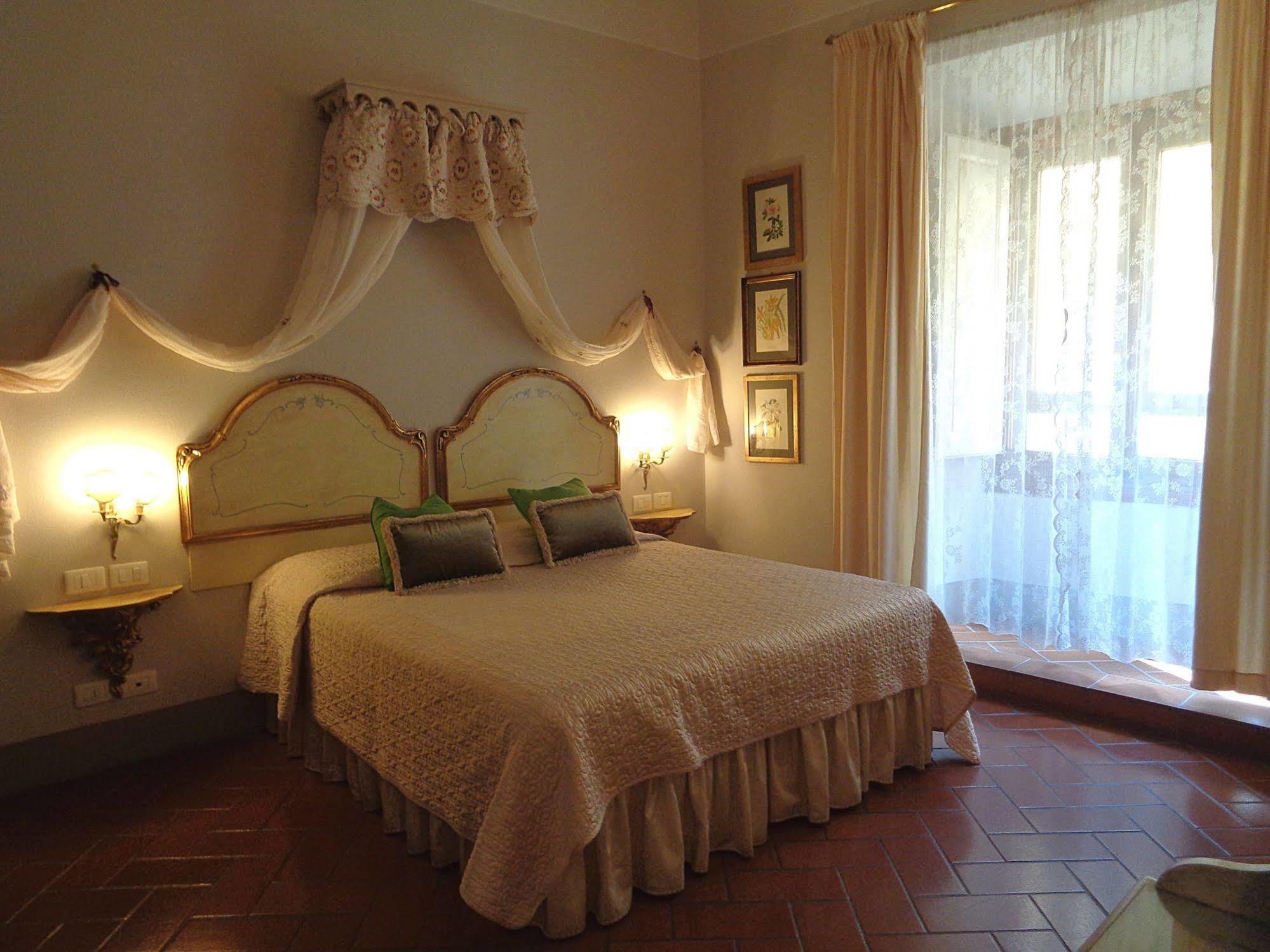 Relais Cavalcanti Guest House فلورنس المظهر الخارجي الصورة